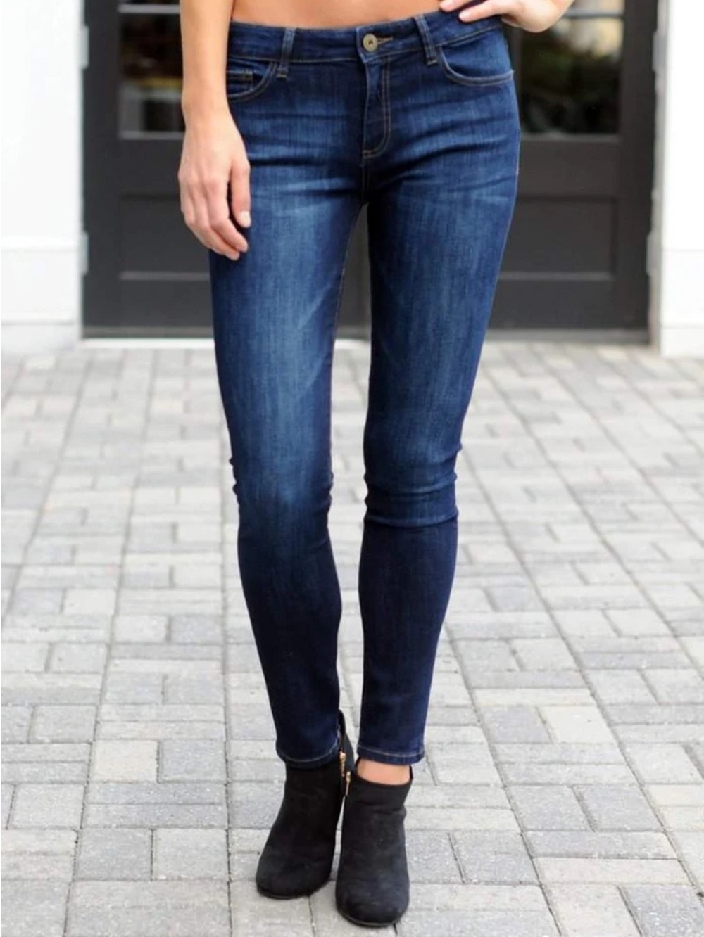 DL1961 Florence Skinny Mid Rise Instasculpt 30” Inseam Jeans - Pulse (Dark Blue)